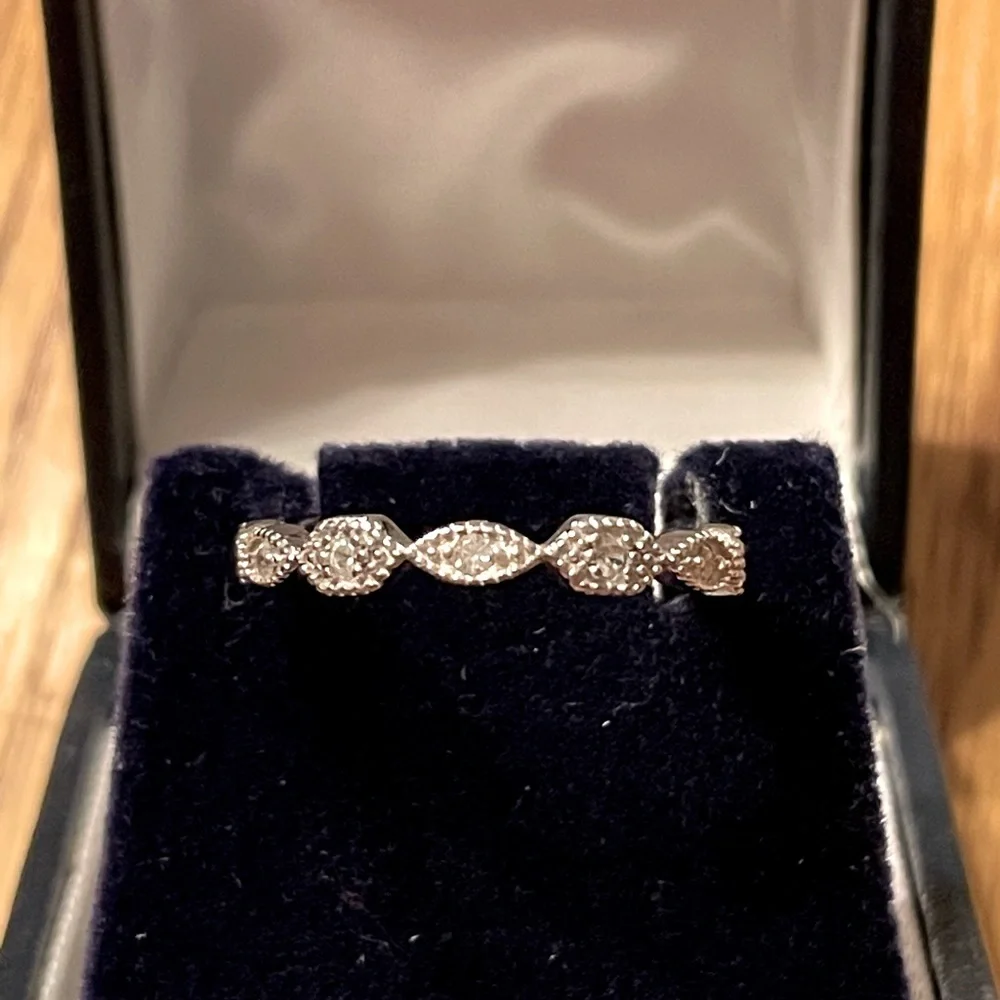 Sterling silver stackable eternity band with CZs size 7.5 - Picture 4 of 9